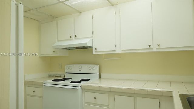 15326 SW 72nd St 11-14, Miami, FL 33193