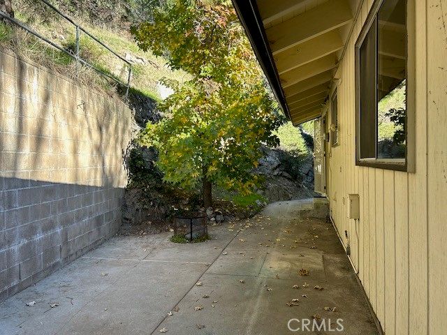 22348 Glenwood, Crestline, CA 92325