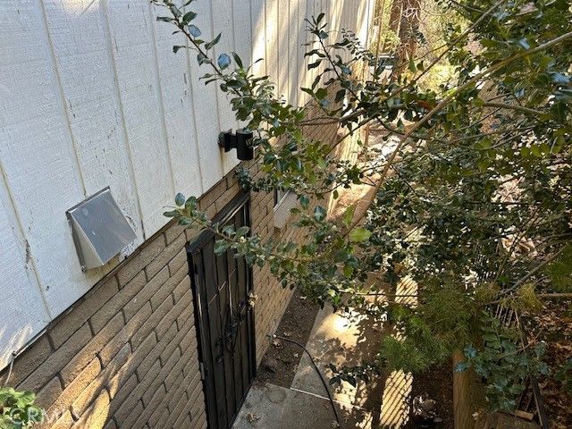 22348 Glenwood, Crestline, CA 92325