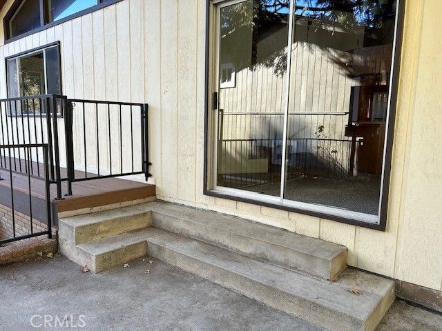 22348 Glenwood, Crestline, CA 92325