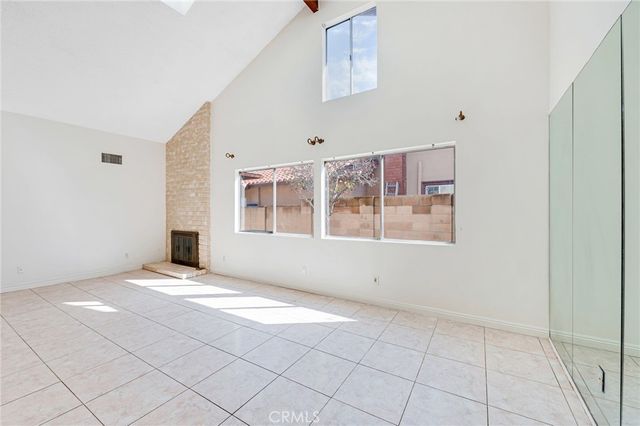 9257 La Shell Drive, Tujunga, CA 91042