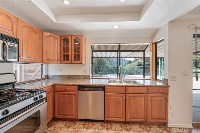 9257 La Shell Drive, Tujunga, CA 91042