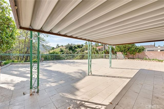 9257 La Shell Drive, Tujunga, CA 91042