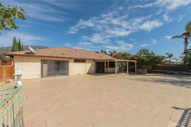 9257 La Shell Drive, Tujunga, CA 91042