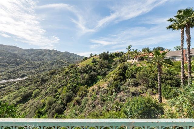 9257 La Shell Drive, Tujunga, CA 91042