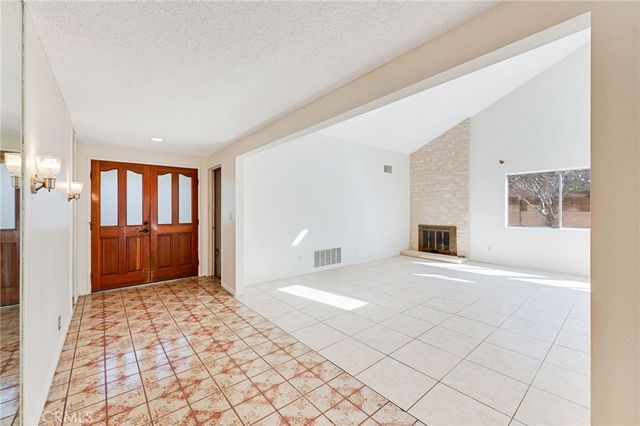 9257 La Shell Drive, Tujunga, CA 91042