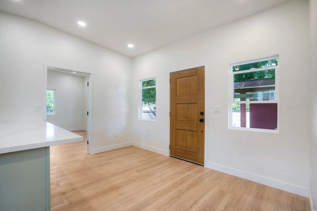 6942 Eberhart St, San Diego, CA 92115