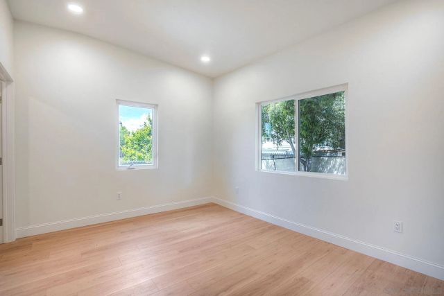 6942 Eberhart St, San Diego, CA 92115