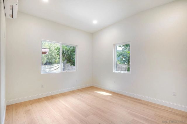 6942 Eberhart St, San Diego, CA 92115