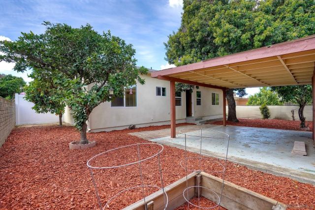 6942 Eberhart St, San Diego, CA 92115