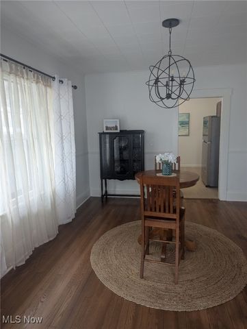 36 Churchill Road, Girard, OH 44420