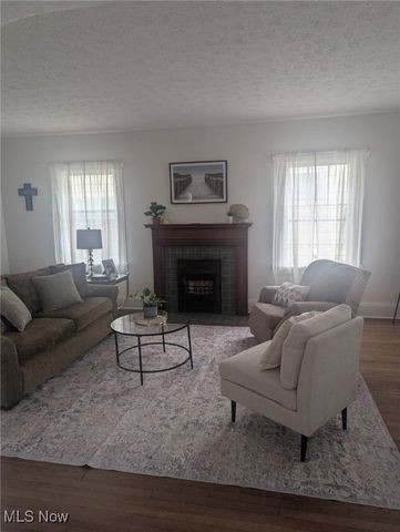 36 Churchill Road, Girard, OH 44420