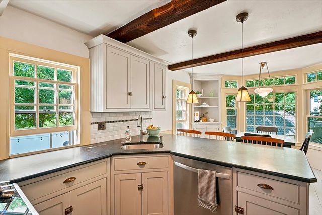 24 School St, Westborough, MA 01581