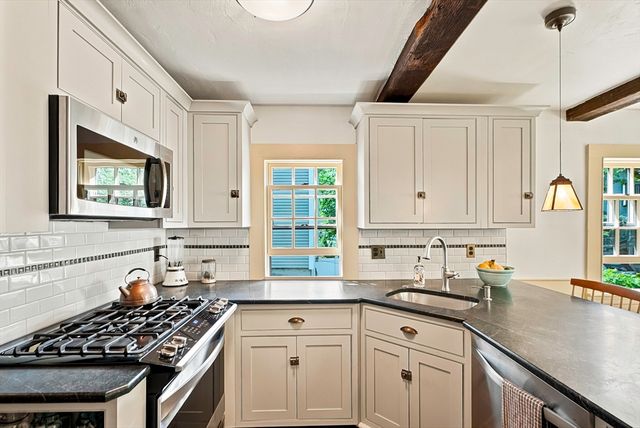 24 School St, Westborough, MA 01581