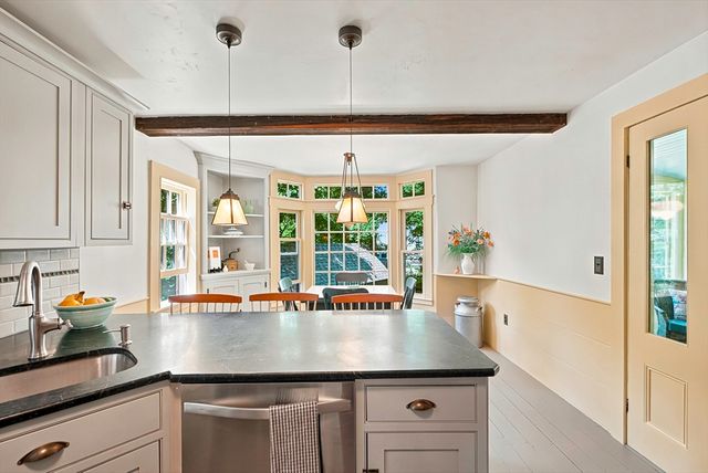 24 School St, Westborough, MA 01581