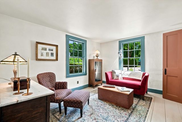 24 School St, Westborough, MA 01581