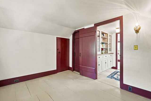 24 School St, Westborough, MA 01581