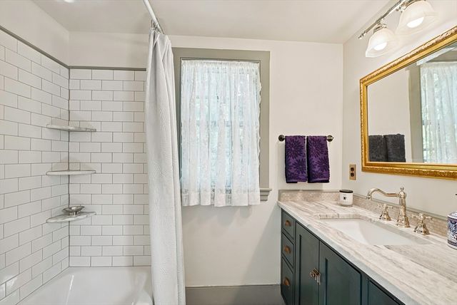 24 School St, Westborough, MA 01581