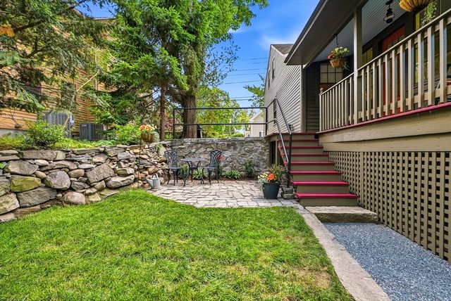 24 School St, Westborough, MA 01581