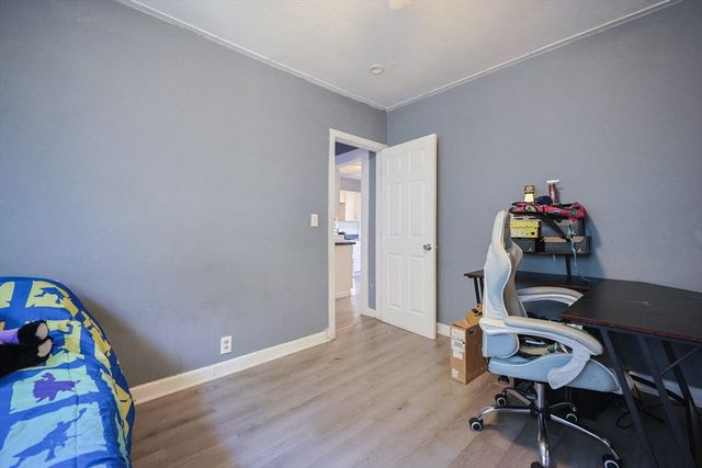 114 Sylvan St, Springfield, MA 01108