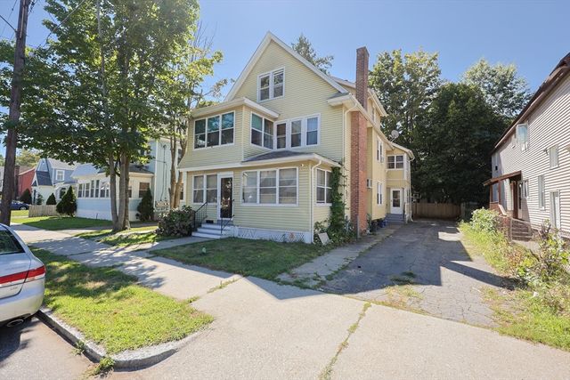 114 Sylvan St, Springfield, MA 01108