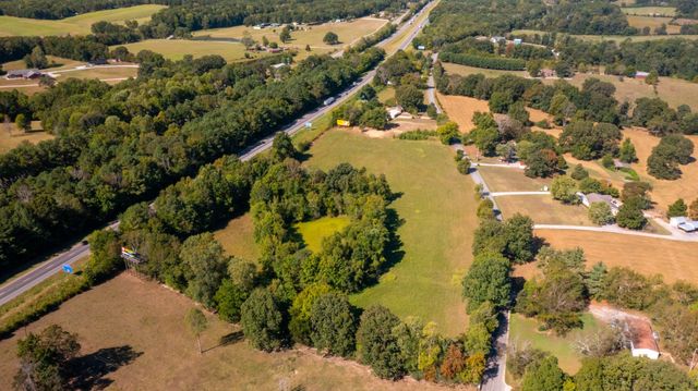 1210 Garton Road, Burns, TN 37029