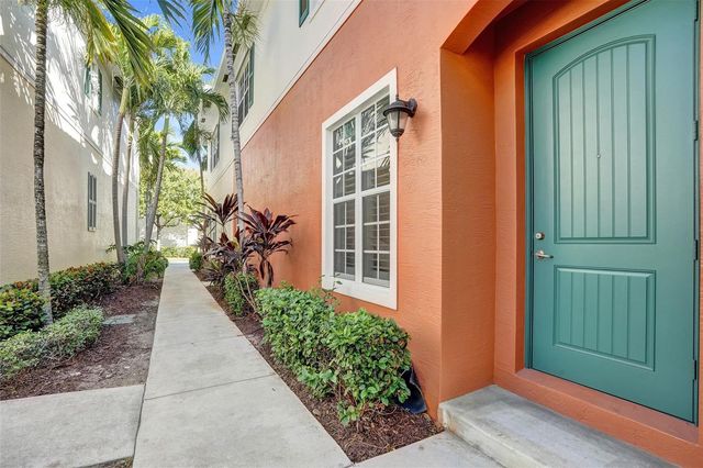 159 SW 7th Court, Pompano Beach, FL 33060