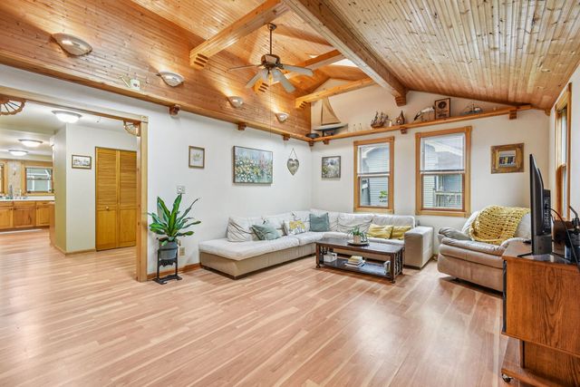 27630 N Hickory Street, Island Lake, IL 60042