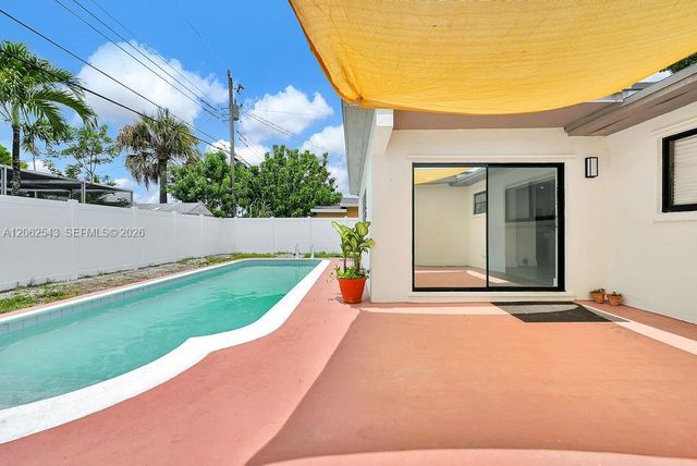 7710 NW 6th Court, Pembroke Pines, FL 33024