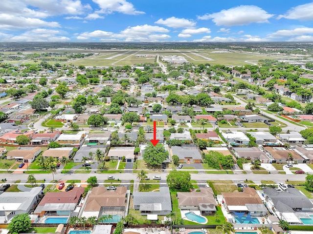 7710 NW 6th Court, Pembroke Pines, FL 33024