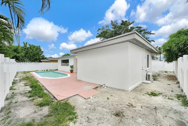 7710 NW 6th Court, Pembroke Pines, FL 33024