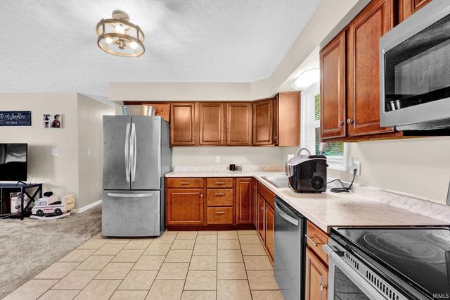 105 N Oak Street, Orleans, IN 47452