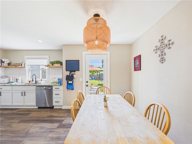 1009 10th Street, Rogers, AR 72756