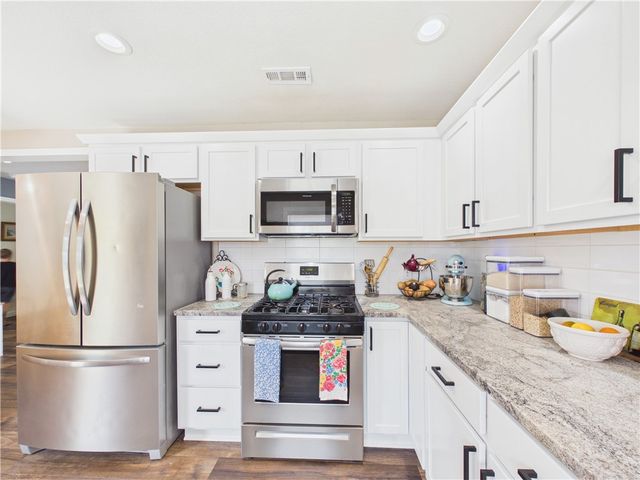 1009 10th Street, Rogers, AR 72756