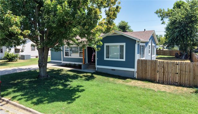 1009 10th Street, Rogers, AR 72756