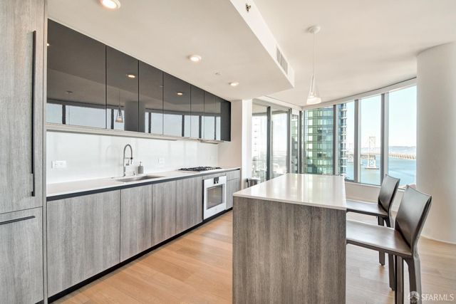 338 Main Street 25C, San Francisco, CA 94105