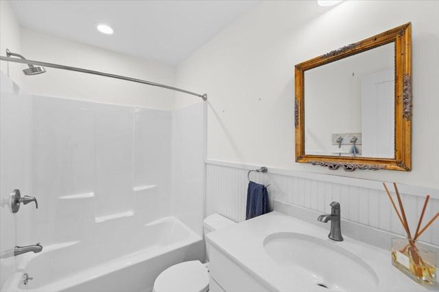 20 Durham Drive, Falmouth, MA 02540