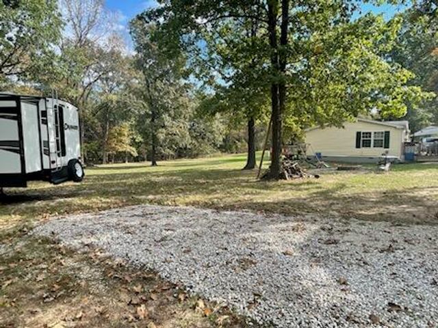 20803 Sunshine Road, Hermitage, MO 65668