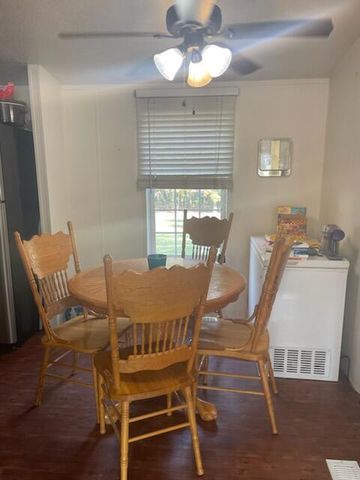 20803 Sunshine Road, Hermitage, MO 65668