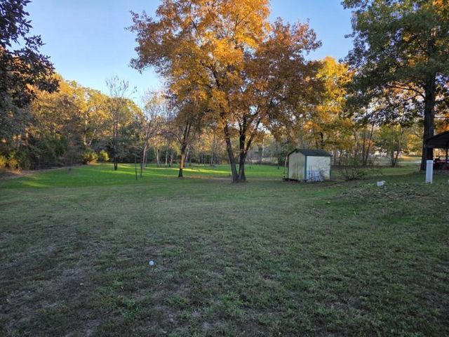 20803 Sunshine Road, Hermitage, MO 65668