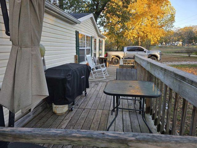 20803 Sunshine Road, Hermitage, MO 65668