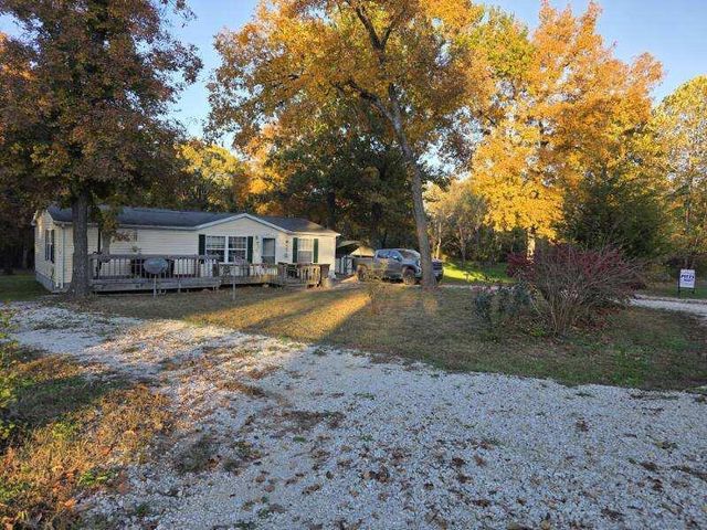 20803 Sunshine Road, Hermitage, MO 65668