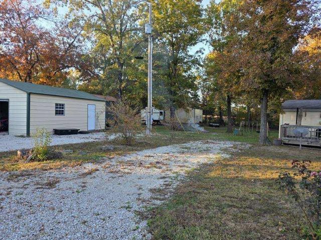 20803 Sunshine Road, Hermitage, MO 65668