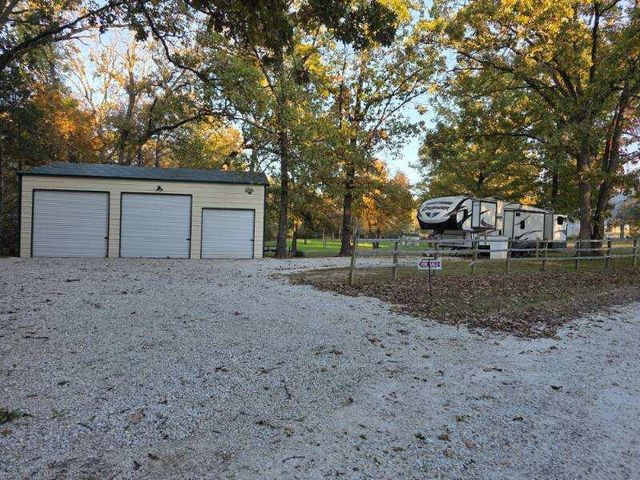 20803 Sunshine Road, Hermitage, MO 65668