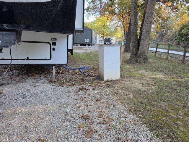 20803 Sunshine Road, Hermitage, MO 65668