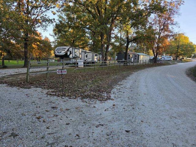 20803 Sunshine Road, Hermitage, MO 65668