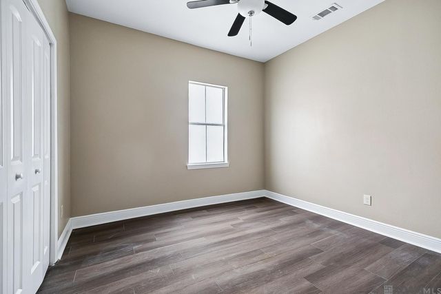 1105 Thomas H Delpit Dr, Baton Rouge, LA 70802