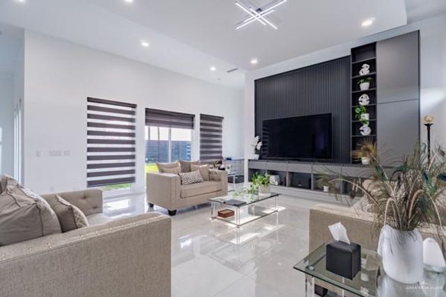 4312 Zanesville Avenue, Mcallen, TX 78503