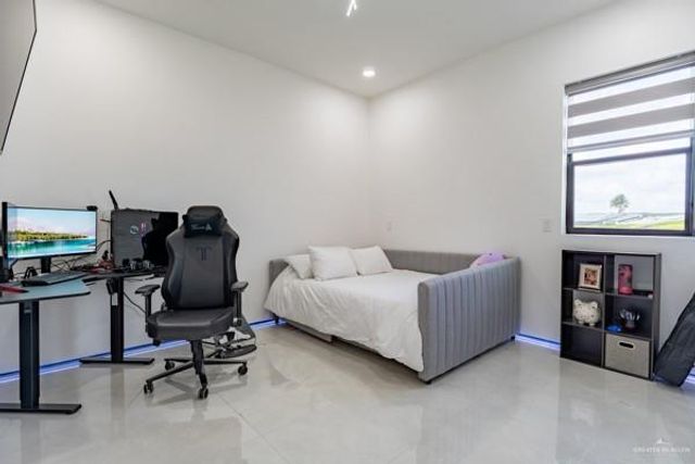 4312 Zanesville Avenue, Mcallen, TX 78503