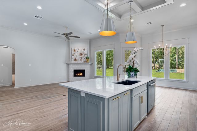 807 Walstonburg, Benton, LA 71006